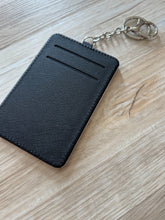 Load image into Gallery viewer, card holder keychain | 6 prints