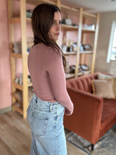 Load image into Gallery viewer, dark mauve scoop long sleeve tee