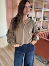 Load image into Gallery viewer, mocha notched pullover