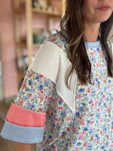 Load image into Gallery viewer, blue floral colorblock top
