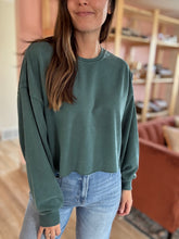 Load image into Gallery viewer, holly fleece cropped sweatshirt