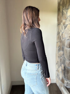 black scoop long sleeve tee