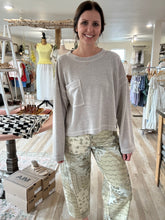 Load image into Gallery viewer, vintage floral barrel pants