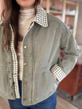 Load image into Gallery viewer, olive gingham barn jacket