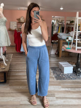Load image into Gallery viewer, kinsey light denim barrel sweatpants