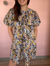 Load image into Gallery viewer, purple mix floral cotton shift dress