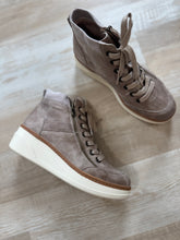 Load image into Gallery viewer, blowfish stone lace-up hybrid sneaker boot