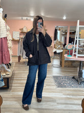 Load image into Gallery viewer, hidden date night dark wash denim
