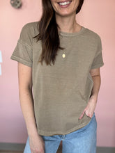 Load image into Gallery viewer, mocha mineral wash tee