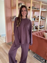 Load image into Gallery viewer, boyfriend oversized plum long sleeve tee