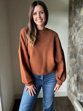 Load image into Gallery viewer, rust on a stroll ribbed pullover