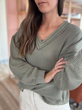 Load image into Gallery viewer, lola long sleeve sage pullover