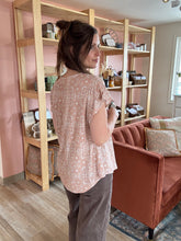 Load image into Gallery viewer, dusty rose boho floral top