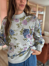 Load image into Gallery viewer, louise floral sweatshirt