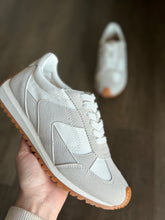 Load image into Gallery viewer, blowfish white+grey sneakers