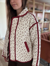 Load image into Gallery viewer, poppy floral quilted jacket