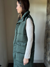 Load image into Gallery viewer, dark green long vest
