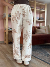 Load image into Gallery viewer, fall floral toile sweatpants