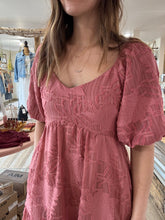 Load image into Gallery viewer, dusty rose jacquard floral midi dress