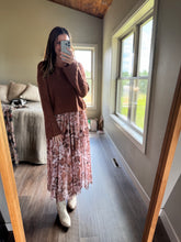 Load image into Gallery viewer, rust capsule sweater