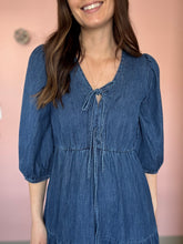 Load image into Gallery viewer, dark denim tie front tiered midi dress