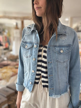 Load image into Gallery viewer, navy+white knit stripe vest