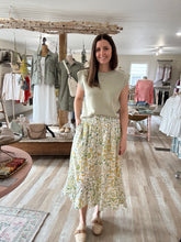 Load image into Gallery viewer, ivory green floral button midi skirt