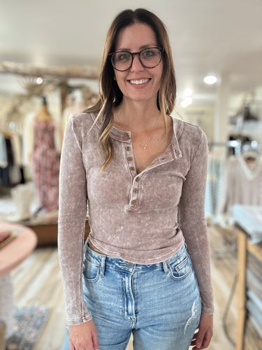 cocoa mineral washed henley