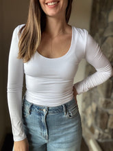 Load image into Gallery viewer, white scoop long sleeve tee