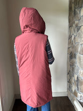 Load image into Gallery viewer, malbec midi vest