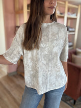 Load image into Gallery viewer, dakota camo oversized tee