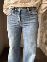 Load image into Gallery viewer, judy blue medium retro wide leg