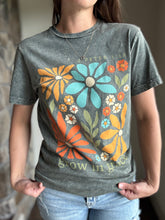 Load image into Gallery viewer, grow in grace mineral wash tee