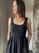 Load image into Gallery viewer, black mixed media scoop midi dress