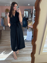 Load image into Gallery viewer, black classic linen collared dress