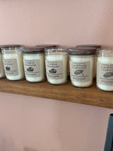 Load image into Gallery viewer, in season candle co. small candles