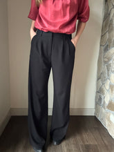 Load image into Gallery viewer, black pleated wide leg pants