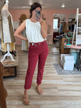 Load image into Gallery viewer, judy blue vintage red weekender pants