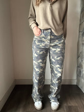 Load image into Gallery viewer, hidden baggy camo pants