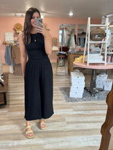 Load image into Gallery viewer, black howdy honey textured wide leg cropped pants