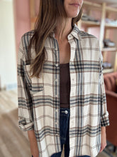 Load image into Gallery viewer, campfire flannel