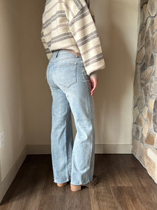 hidden light vintage classic straight stretch jean