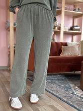 Load image into Gallery viewer, vintage olive ribbed pants