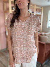 Load image into Gallery viewer, dusty rose boho floral top