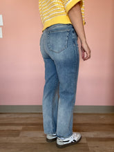 Load image into Gallery viewer, hidden medium straight jeans