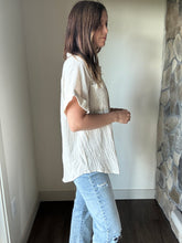 Load image into Gallery viewer, oatmeal short sleeve button down top