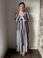 Load image into Gallery viewer, black + white maxi dress