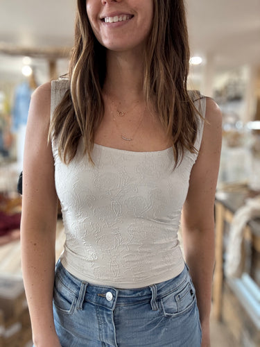 soft pearl jacquard seamless scoop tank