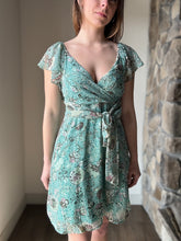 Load image into Gallery viewer, green print flutter dress