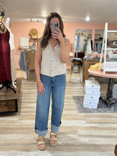 Load image into Gallery viewer, hidden medium dark straight jeans with frayed hem